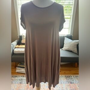 mittoshop Taupe Short Sleeve Swing Dress with Pockets